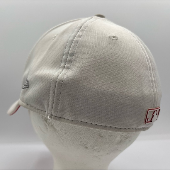 Cincinnati Reds MLB NL New Era White 59fifty 7 1/4 Genuine MerchandiseFitted Hat - Picture 6 of 15